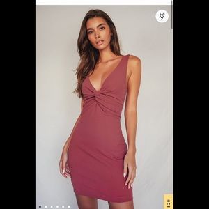 Lulu’s bodycon twist front mini dress. Size medium. NEVER WORN.